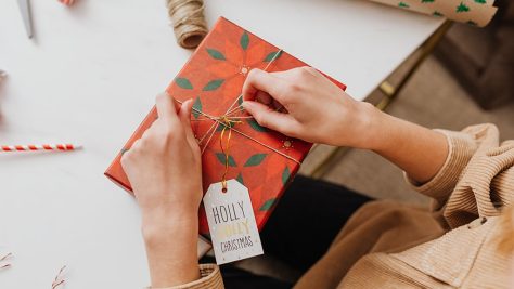 Managing Christmas Shipping – How To Fulfill Shipping Contracts In Peak Season-min